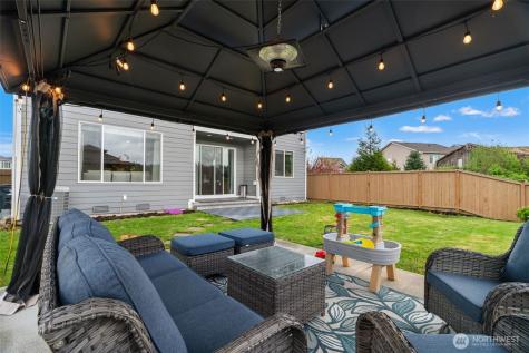 1304 32nd Street NW Puyallup WA 98371