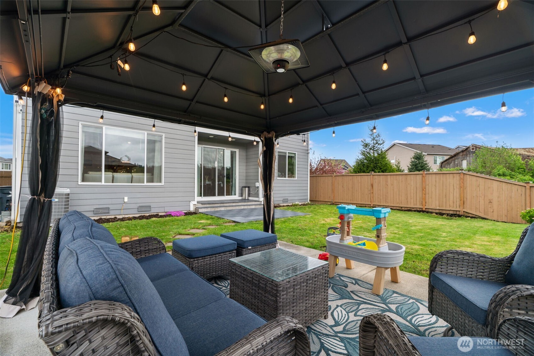 1304 32nd Street NW Puyallup WA 98371