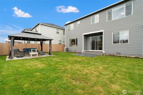 1304 32nd Street NW Puyallup WA 98371