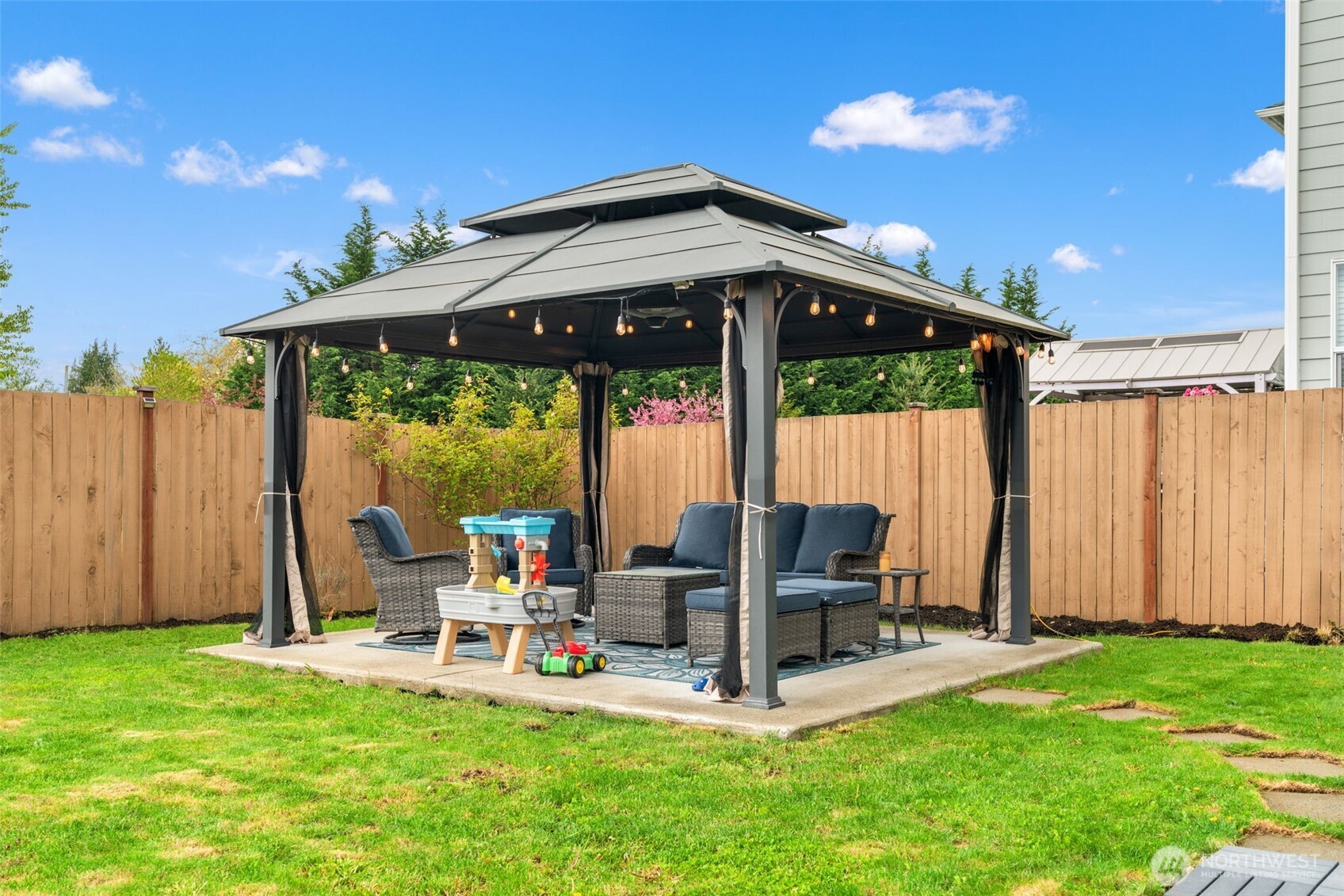 1304 32nd Street NW Puyallup WA 98371