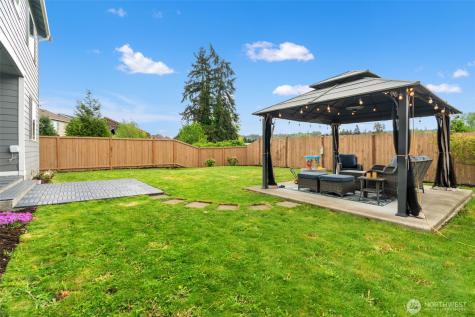 1304 32nd Street NW Puyallup WA 98371