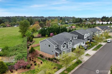 1304 32nd Street NW Puyallup WA 98371