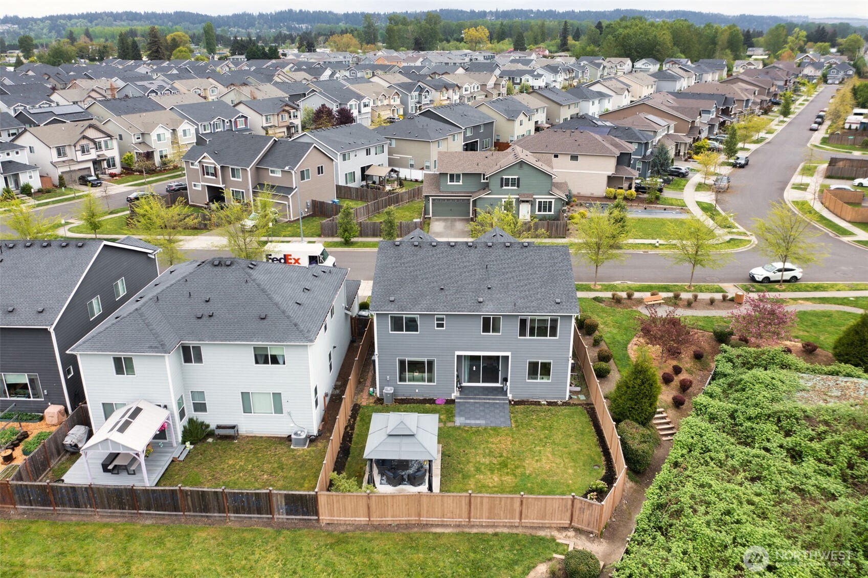 1304 32nd Street NW Puyallup WA 98371