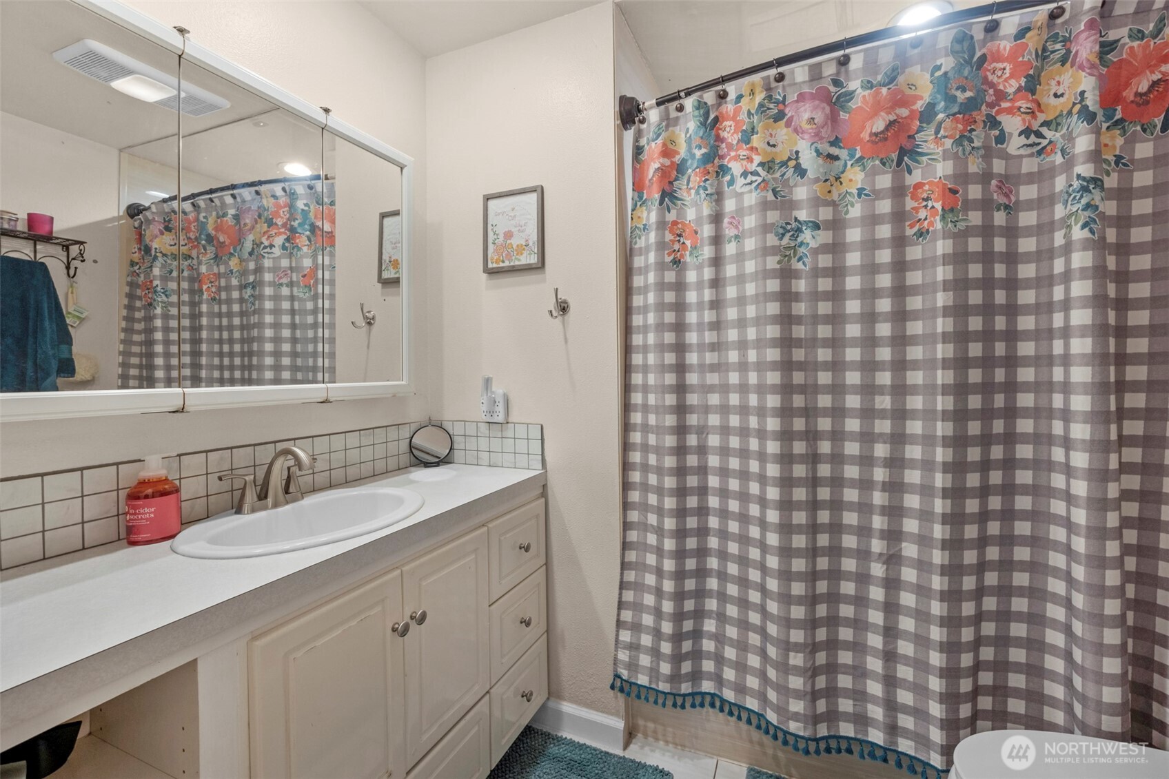 18002 19th Avenue NE Arlington WA 98223