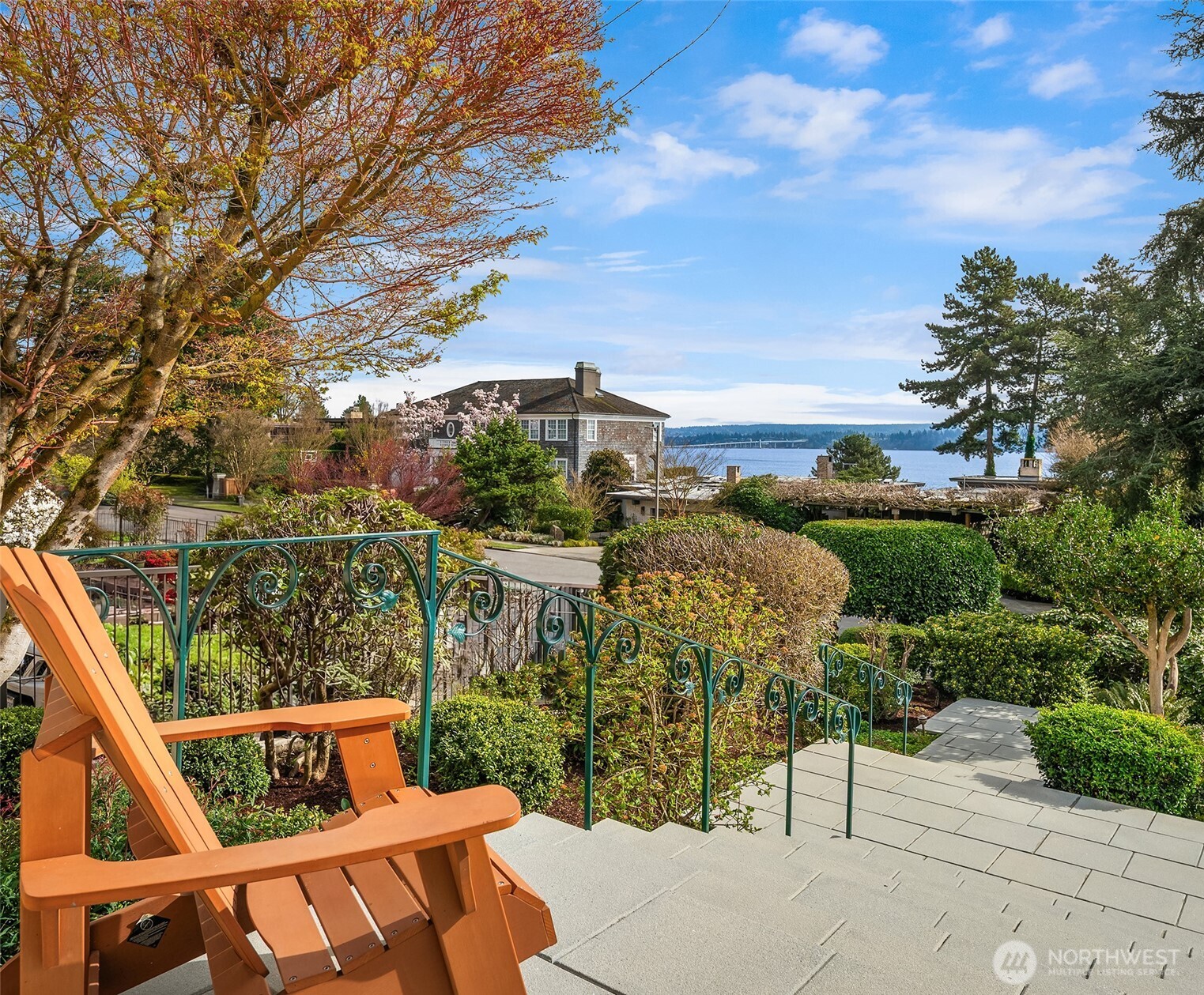 453 Mcgilvra Boulevard E Seattle WA 98112
