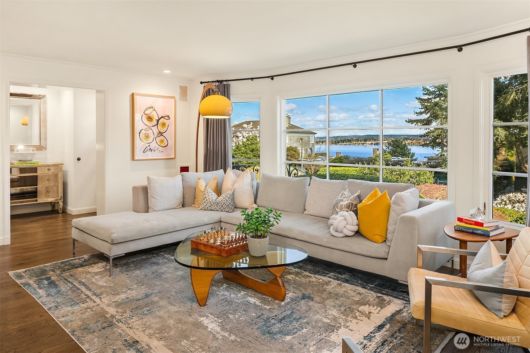 453 Mcgilvra Boulevard E Seattle WA 98112