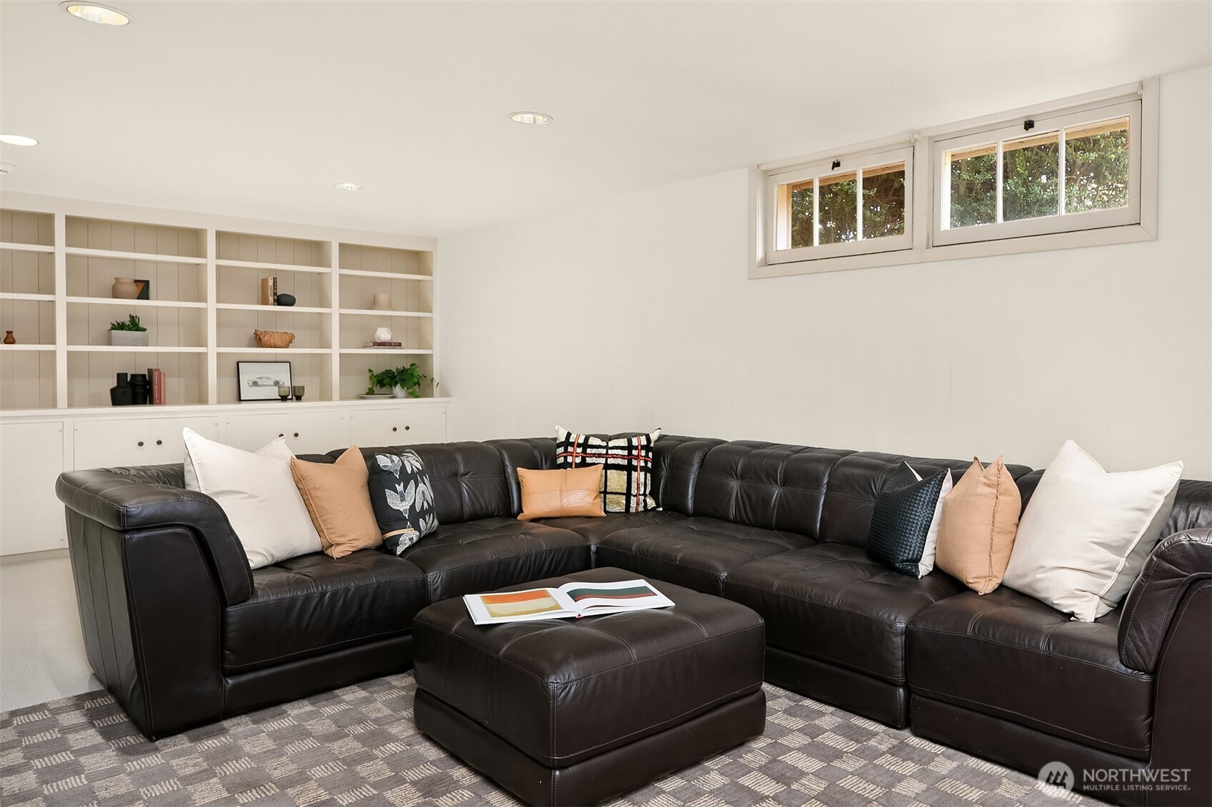 453 Mcgilvra Boulevard E Seattle WA 98112