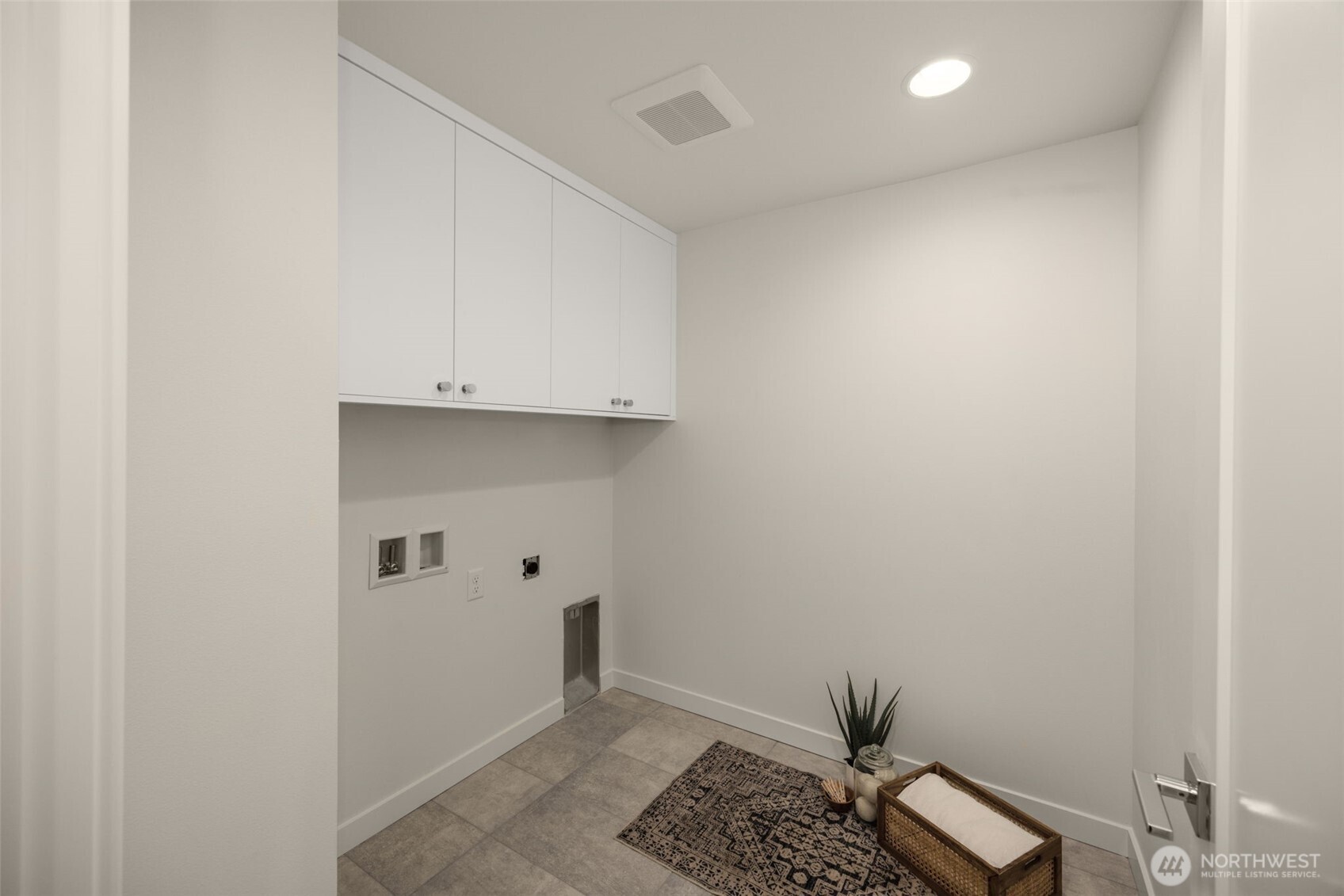 8327 12th Avenue NW Seattle WA 98117