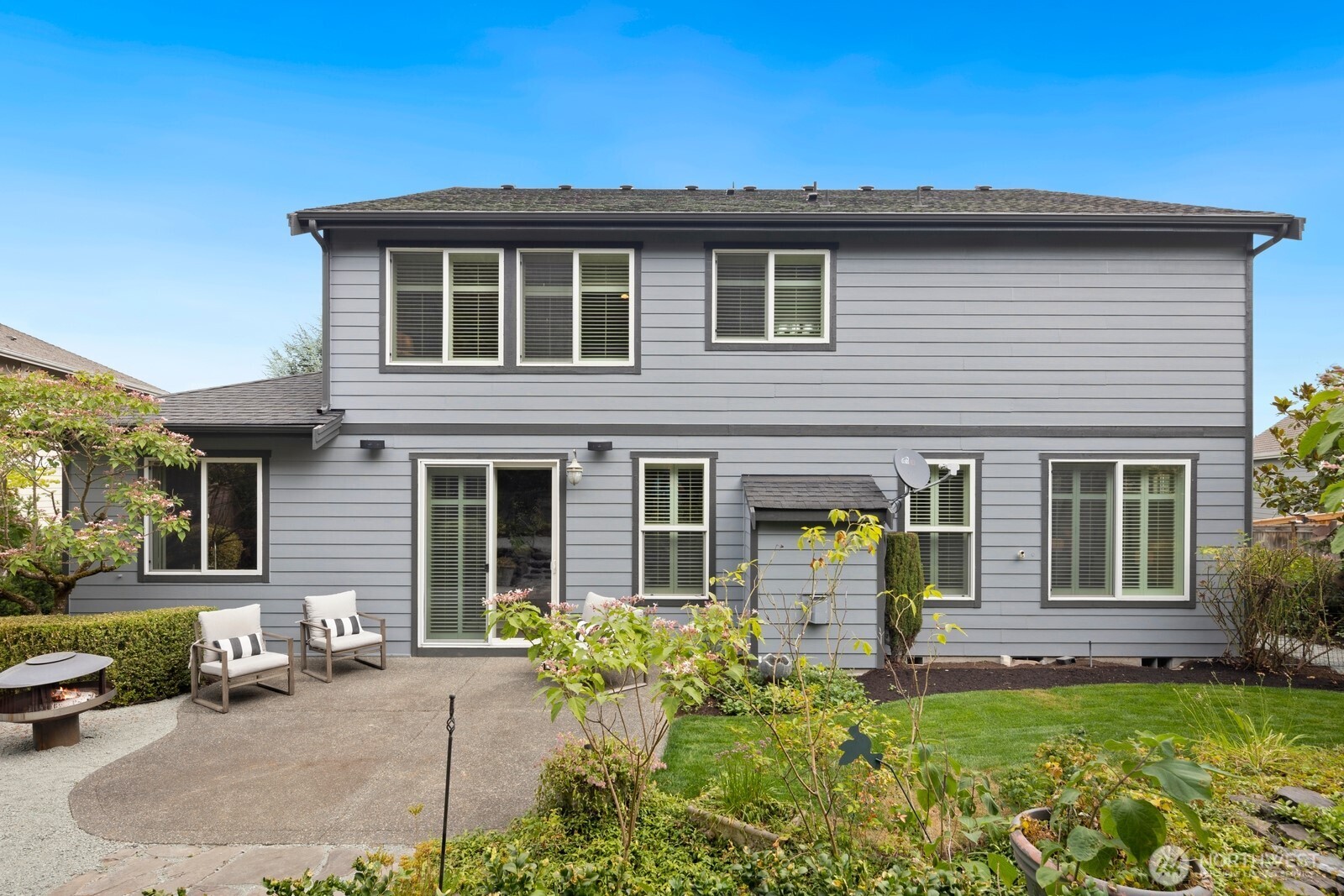 21706 Quiet Water Loop Lake Tapps WA 98391