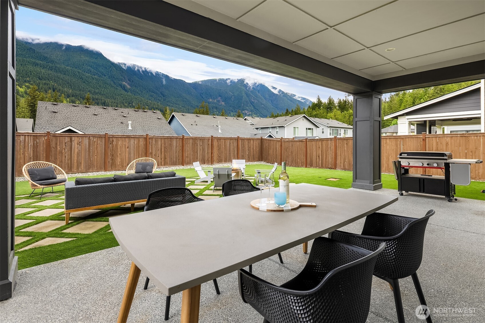 3054 SE 14th Street North Bend WA 98045