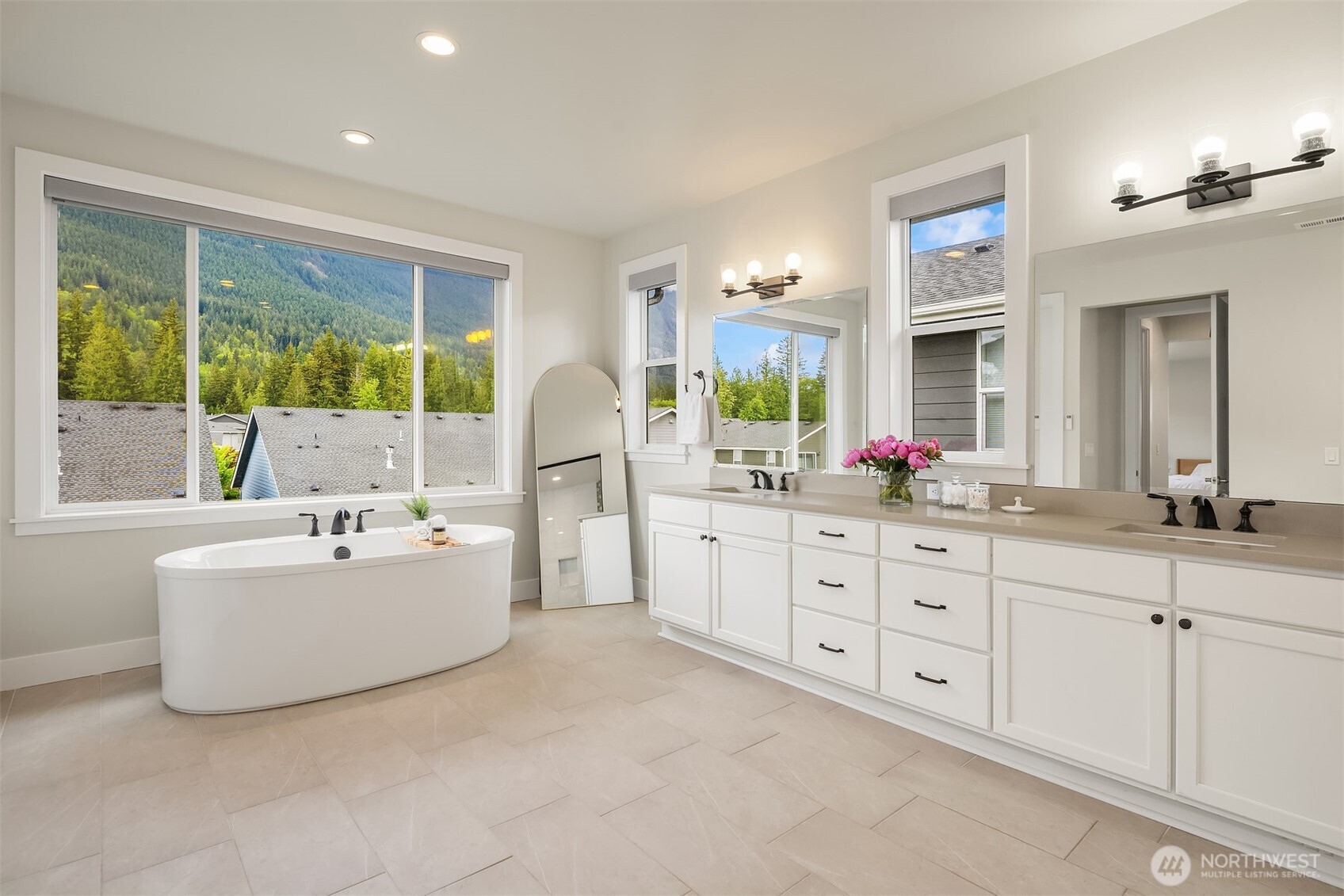 3054 SE 14th Street North Bend WA 98045