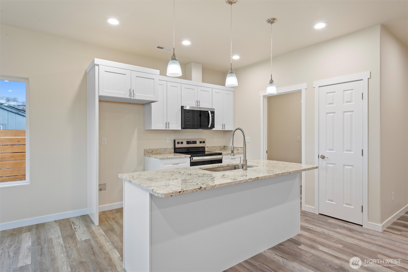 248 SE Pioneer Avenue Ephrata WA 98823