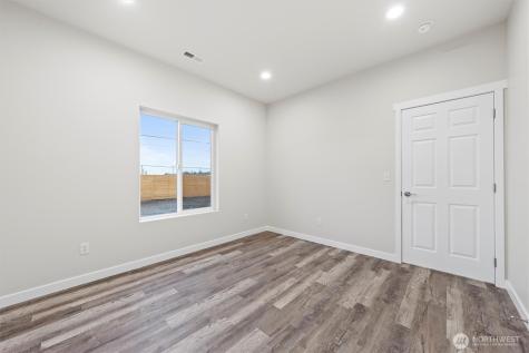 248 SE Pioneer Avenue Ephrata WA 98823
