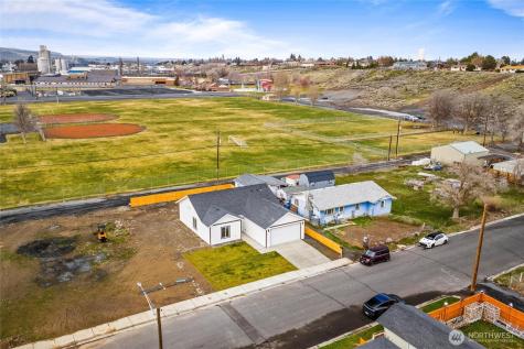 248 SE Pioneer Avenue Ephrata WA 98823