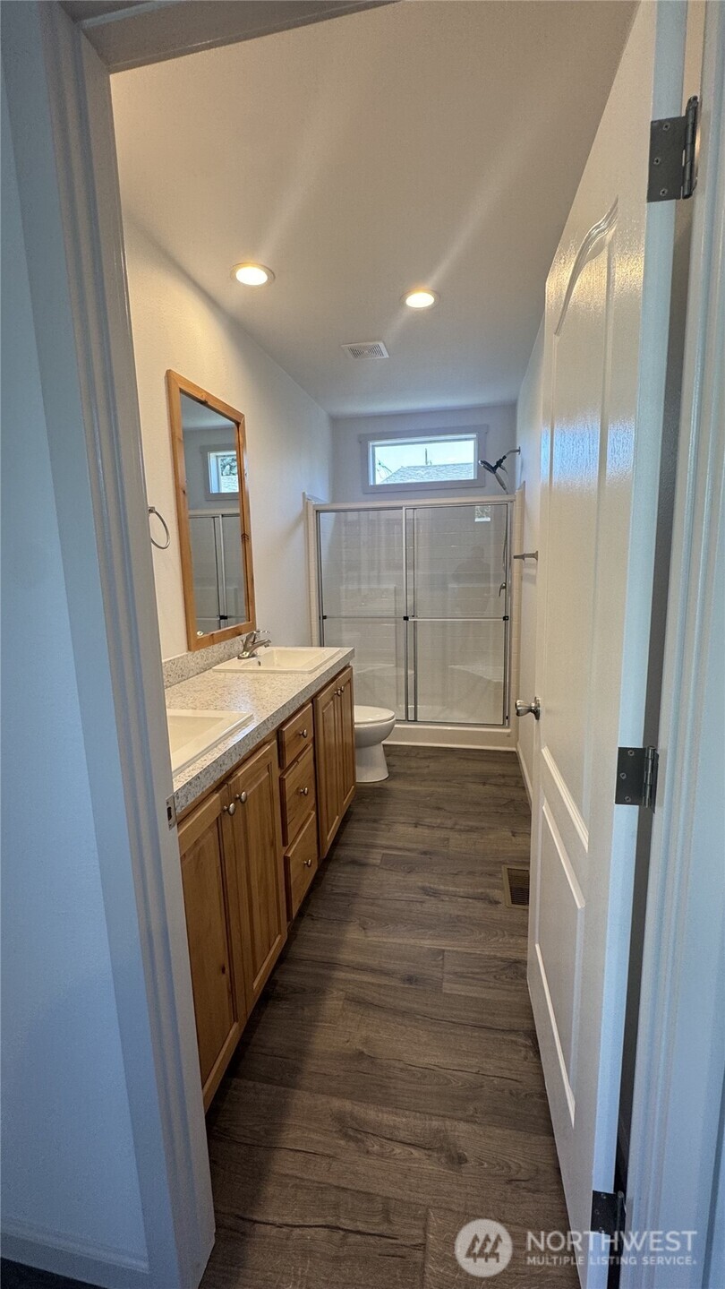 4205 Auburn Way S Auburn WA 98002