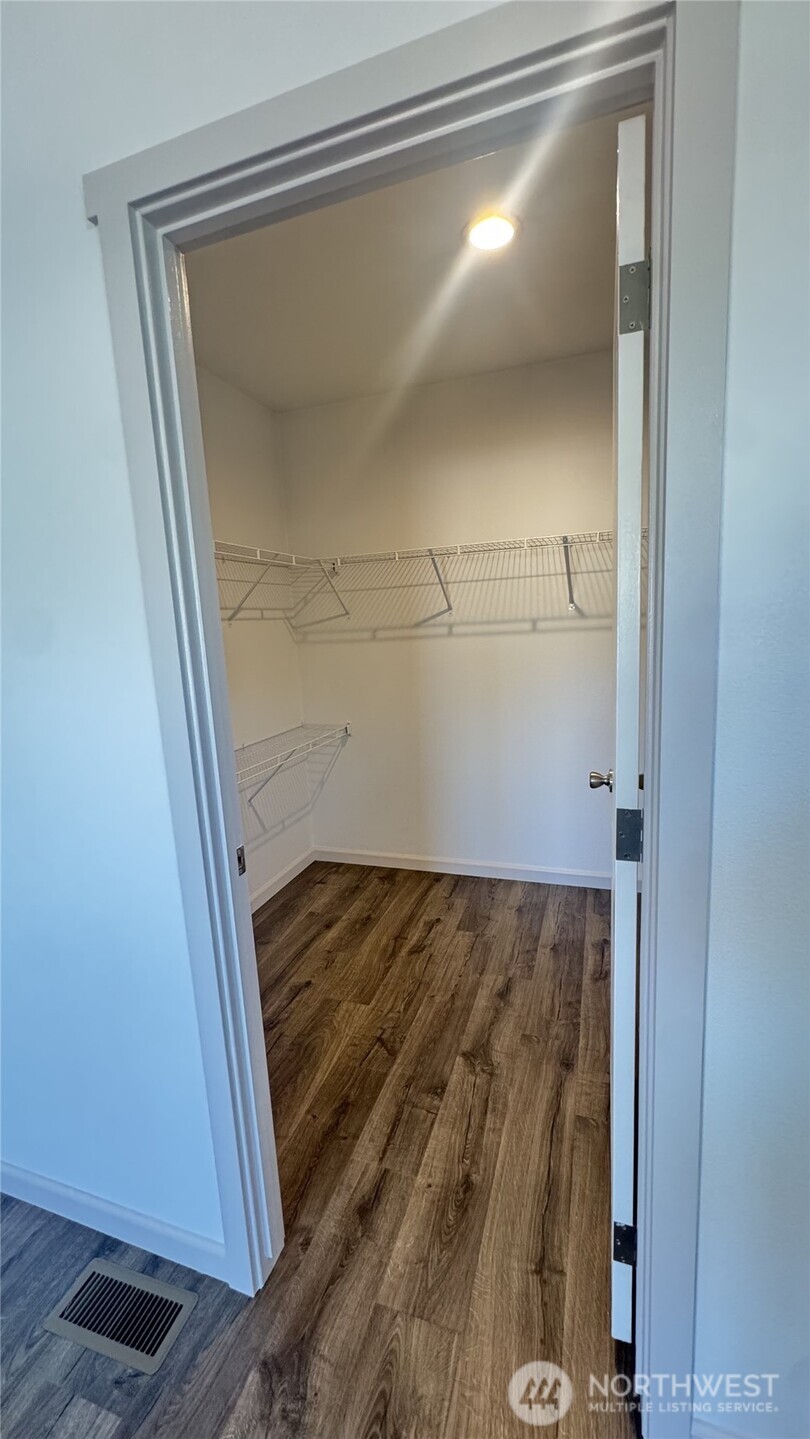 4205 Auburn Way S Auburn WA 98002