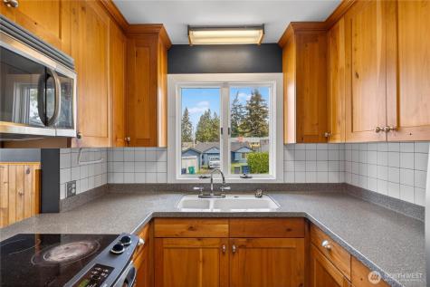 403 E Spruce Street Mount Vernon WA 98273