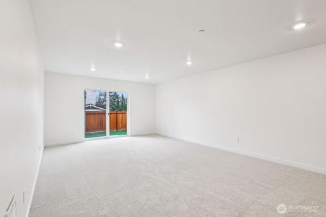 10316 6th Place SE Lake Stevens WA 98258
