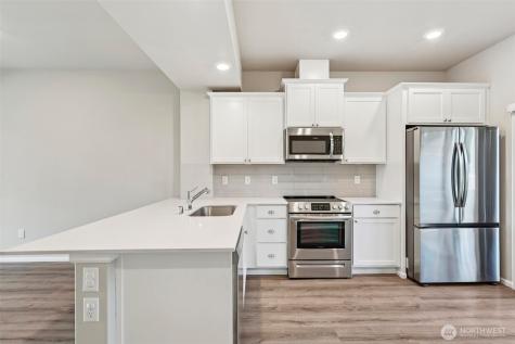 17411 118th Avenue Court E Puyallup WA 98374