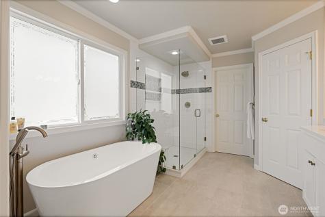 12118 198th Avenue NE Woodinville WA 98077