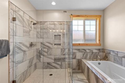 2042 Maiden Lane Wenatchee WA 98801