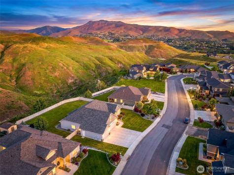 2042 Maiden Lane Wenatchee WA 98801