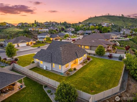 2042 Maiden Lane Wenatchee WA 98801