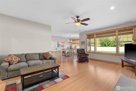 2042 Maiden Lane Wenatchee WA 98801