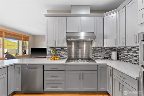 2042 Maiden Lane Wenatchee WA 98801