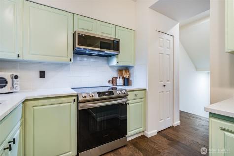 14503 Simonds Road NE Kirkland WA 98034