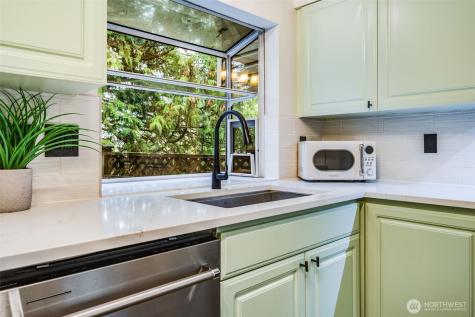 14503 Simonds Road NE Kirkland WA 98034