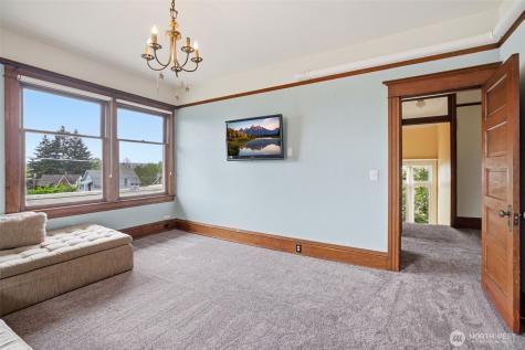 6238 Woodlawn Avenue N Seattle WA 98103