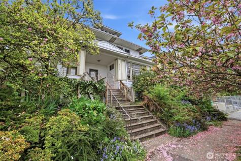 6238 Woodlawn Avenue N Seattle WA 98103