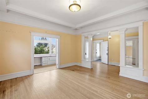 6238 Woodlawn Avenue N Seattle WA 98103