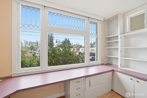 6238 Woodlawn Avenue N Seattle WA 98103