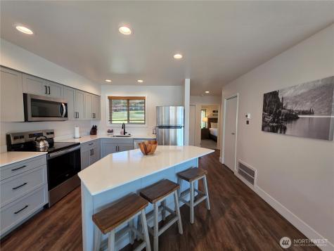 1 Lodge 641-c Manson WA 98831