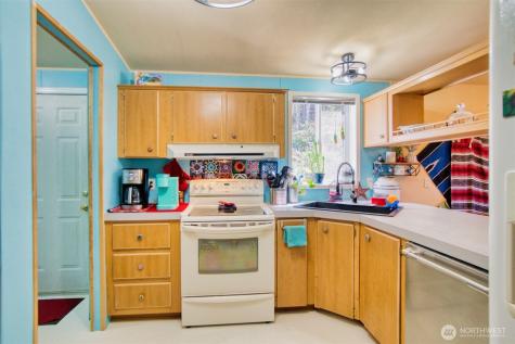 404 Meade Hill Road Glenoma WA 98336