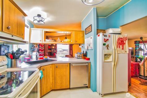 404 Meade Hill Road Glenoma WA 98336