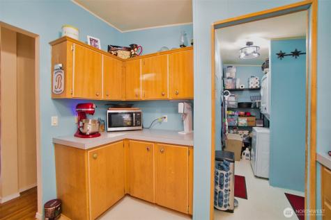 404 Meade Hill Road Glenoma WA 98336
