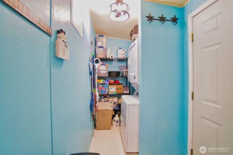 404 Meade Hill Road Glenoma WA 98336