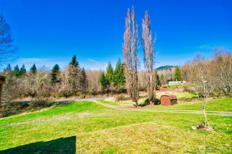 404 Meade Hill Road Glenoma WA 98336