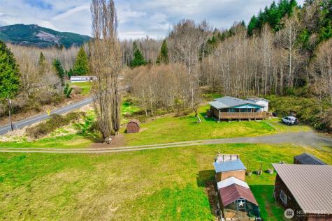 404 Meade Hill Road Glenoma WA 98336