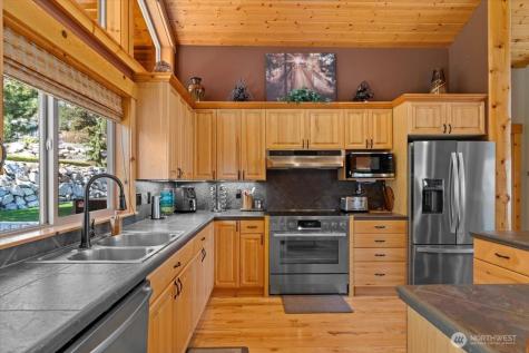 15320 Lakeview Street Entiat WA 98822