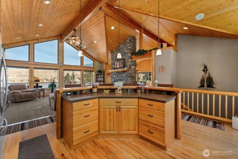 15320 Lakeview Street Entiat WA 98822