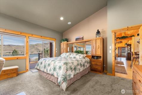 15320 Lakeview Street Entiat WA 98822