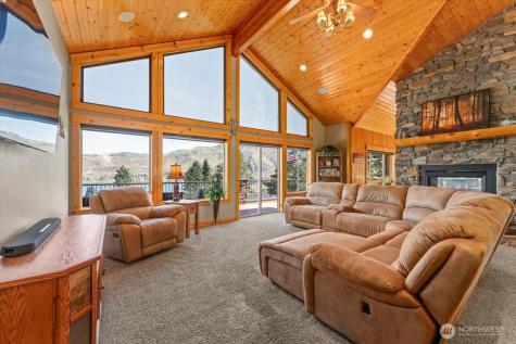15320 Lakeview Street Entiat WA 98822