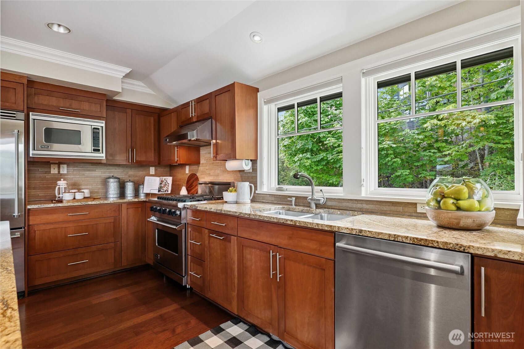 506 Lakeside Avenue S Seattle WA 98144
