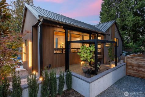 10731 17th Avenue NE Seattle WA 98125