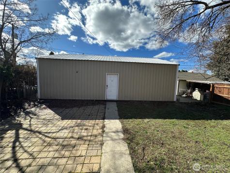 4811 N Lincoln Street Spokane WA 99205