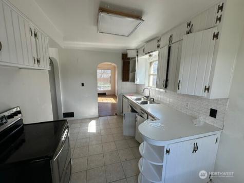 4811 N Lincoln Street Spokane WA 99205